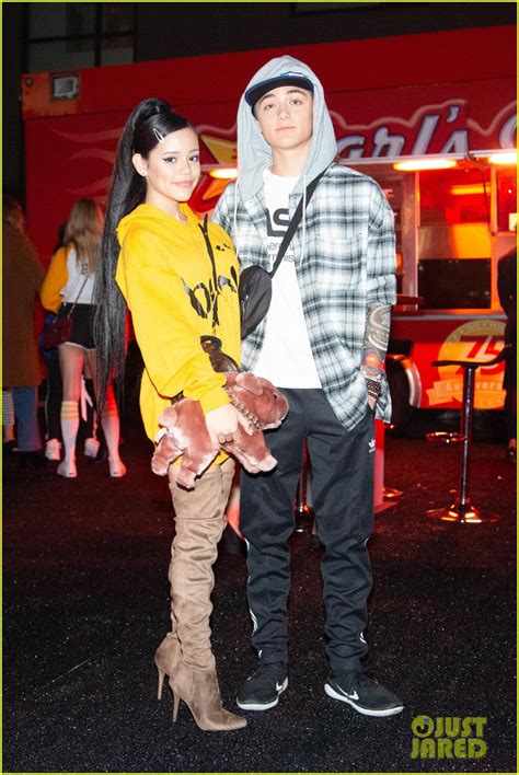 Photo Jenna Ortega Asher Angel Just Jared Halloween Party 03 Photo