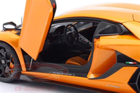 Autoart Lamborghini Aventador Svj Year Atlas Orange