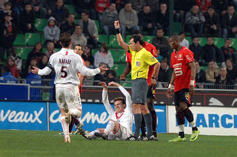 Football Valenciennes Lacourt La Douleur Je Men Foutais Foot 01