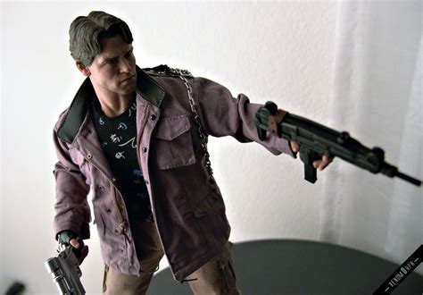 Hot Toys Terminator T