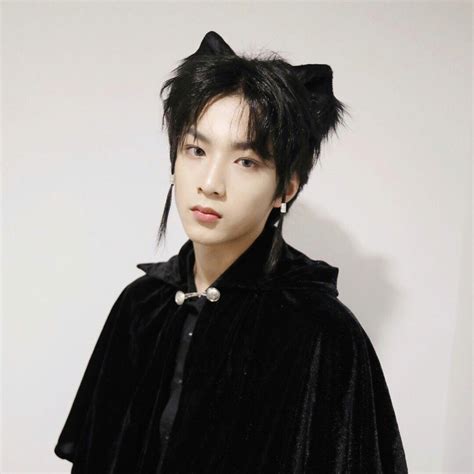 Ghim của Lyric trên TNT & TF家族 | Dễ thương, Đang yêu, Nhà