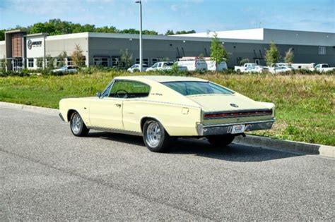 1967 Dodge Charger 440 Fastback Yellow For Sale