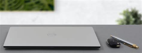 In Depth Comparison Dell Xps Vs Dell Xps Very