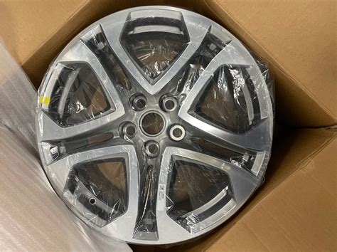 Genuine GM Factory OEM Chevy SS Front Wheel Chevy SS Forum