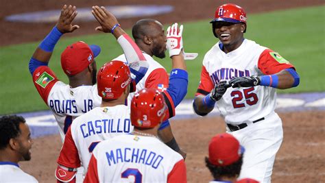 Dominican Republic shuts down Venezuela 3-0 in World Baseball Classic