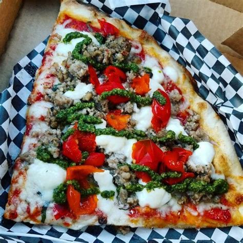 These 10 Pizza Places In Louisville Are So Good That Your Mouth May Explode