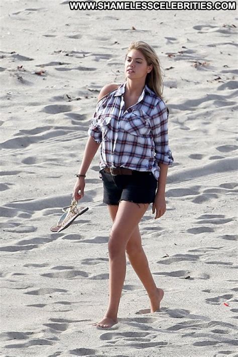Kate Upton Celebrity Beautiful Posing Hot Photo Shoot