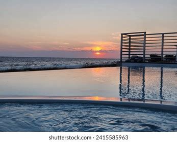 475 Sunset Hot Tub Images Stock Photos 3D Objects Vectors Shutterstock