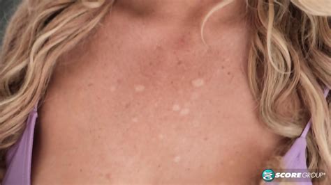 Lily Craven Slim Stacked MILF