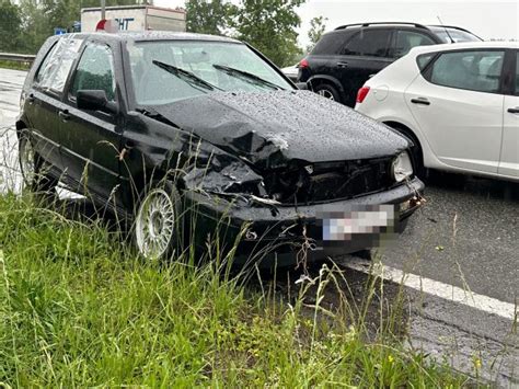 Dornbirn Nord Verkehrsunfall Mit Zwei Beteiligten Fahrzeugen