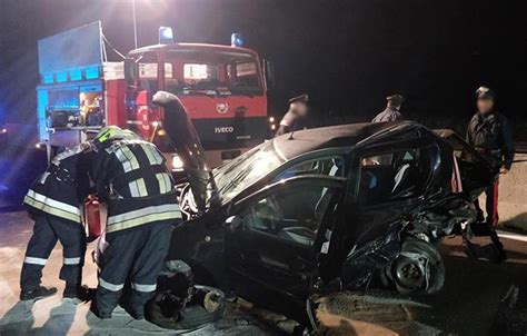 Crash Auf Mebo Fordert Zwei Verletzte Unsertirol