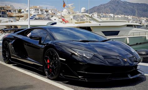 Impressive Black Lamborghini Aventador : carporn