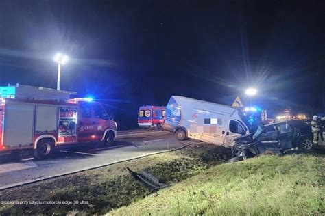 Tragiczny Wypadek Na Dk Pod Chmielnikiem Dwie Osoby Nie Yj