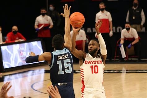 Hornets Sign Jalen Crutcher Cameron Mcgriff Hoops Rumors