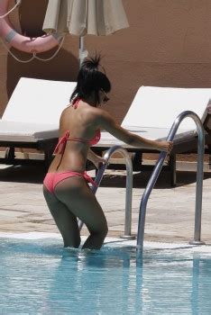 Jasmin Walia Bikini At The Pool Marbella Spain Ass Vhq Phun Org Forum