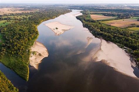 Poziom wody w Wiśle rośnie Ogłoszono pogotowie przeciwpowodziowe w