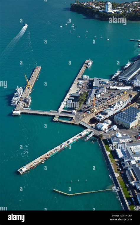 Devonport royal naval base hi-res stock photography and images - Alamy