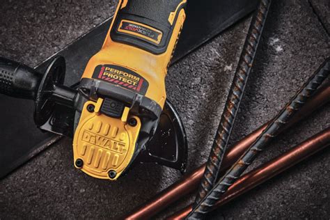 DEWALT Meuleuse 125 mm XR 18V Advantage 6Ah Li Ion Brushless Réf