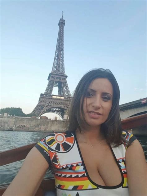 9 Hot Sexy Sensual Jane Bikini Pics