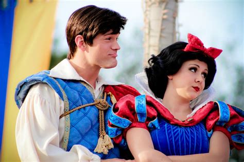 Sad Faces With Snow White And Prince Florian Disney Couples Disney