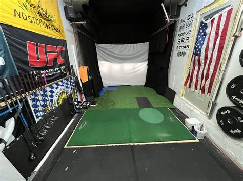 Golf Simulator Setup In Garage Garmin R10 R Golfsimulator