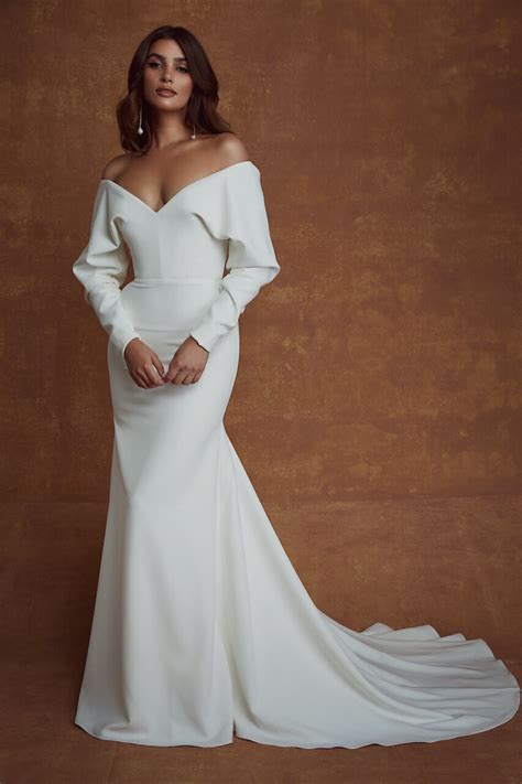 Sarah Seven Wedding Dress Save 39 Stillwhite