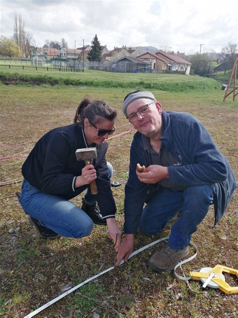 Mise En Place Du Terrain Au Stade St Roch Archers De L Autunois Morvan