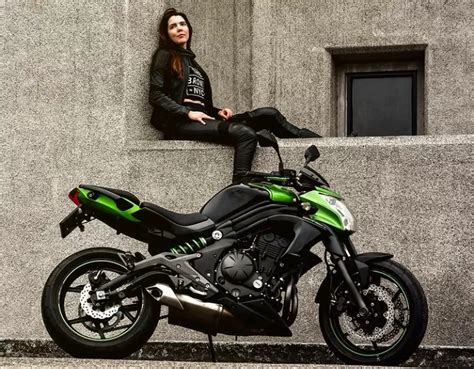 Kawasaki Er N Motor Sport Naked Macho Dan Sangar Dengan Harga Murah