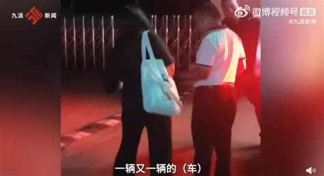 一聽女兒要回家！父親「罰站路口」等到天黑 一張背影照惹哭全場 國際 三立新聞網 Setn