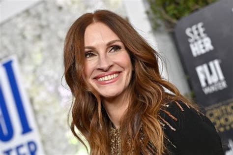 Julia Roberts Shares Rare Photo With Husband Danny Moder In Celebration