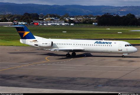 VH XWR Alliance Airlines Fokker 100 F28 Mark 0100 Photo By Henry Chow