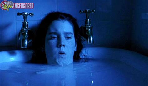 Naked Melanie Lynskey In Heavenly Creatures