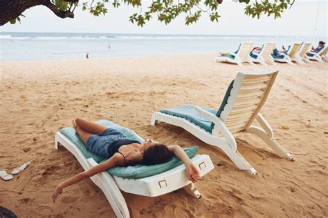 Sand Woman Lifestyle Resort Lying Relax Sunbed Beach Smiling Ocean Sea