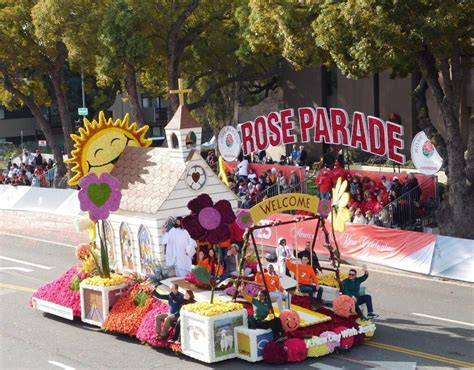 Desfile De Las Rosas Carrozas Que Participar N