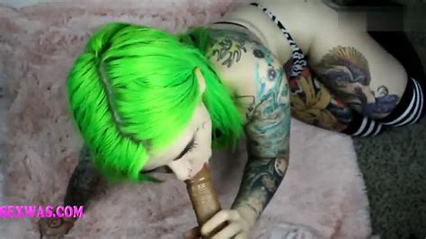 Horny Tattooed Girlfriend With Toy