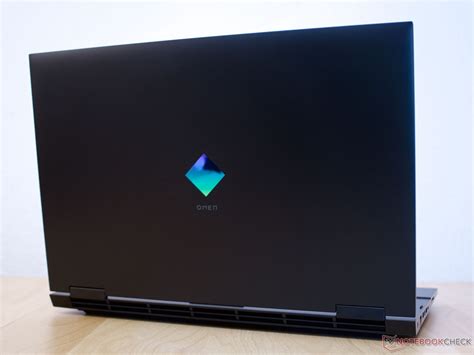Recensione del portatile gaming HP Omen 17 (2022): Case elegante e ...