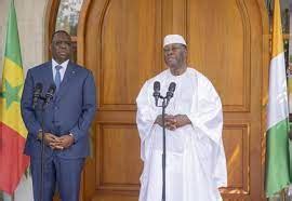 Le S N Galais Macky Sall Re U Par Alassane Ouattara Les Verites