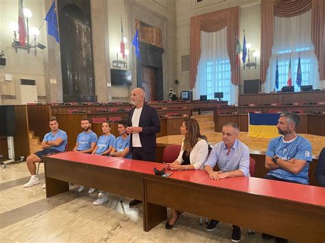 Le formazioni del Futsal Pescara 1997 ricevute a Palazzo di città