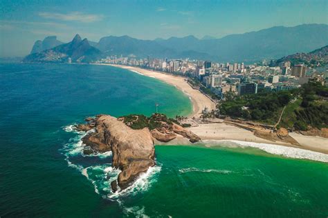 The best surf spots in Rio de Janeiro