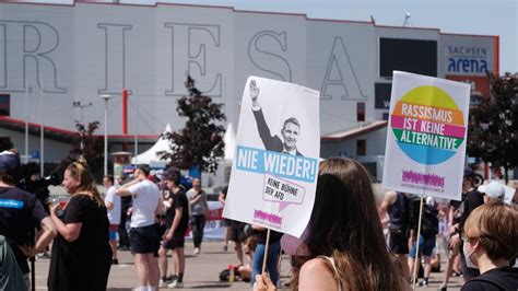 Bundesparteitag Friedlicher Protest Gegen Afd In Riesa Rund