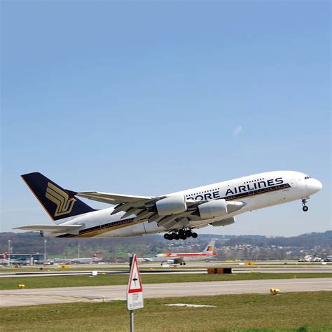 Airbus A380 - 9V-SKD Schlüsselanhänger Weiß kaufen
