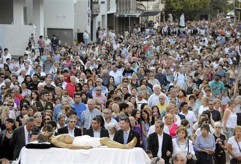 Miles De Fieles Acompa Aron La Tradicional Procesi N Del Santo Entierro