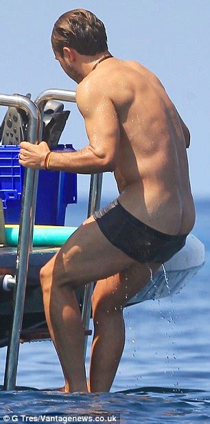 Mario Götze enjoys sunbathing session with Ann Kathrin Brommel Daily