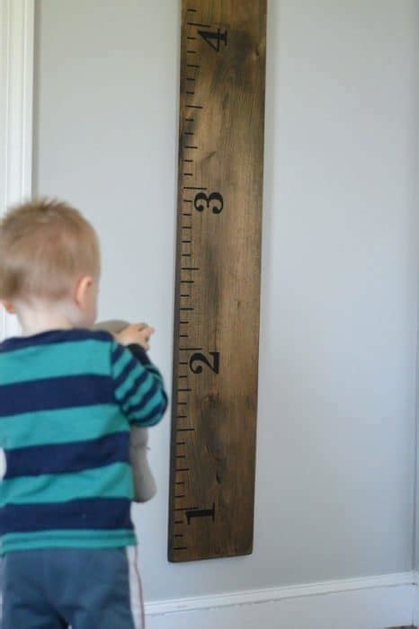 Life Size Ruler: A 6 Ft Growth Chart For Your Child