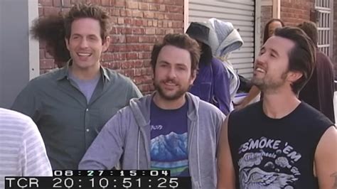 Always Sunny: Aaron Paul, Bloopers & "The Gang Goes Bowling" Trailer