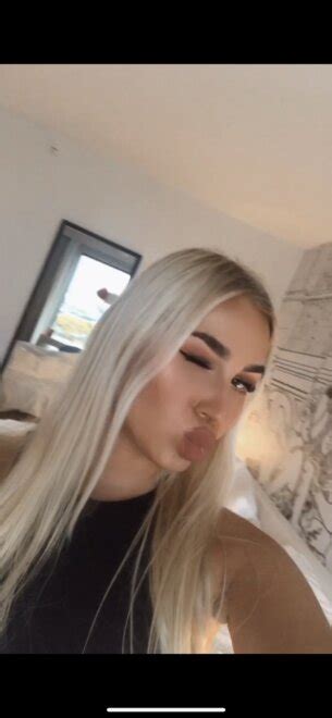 Polish Slut Sendnudesx Mix Polishslut Porn Pic
