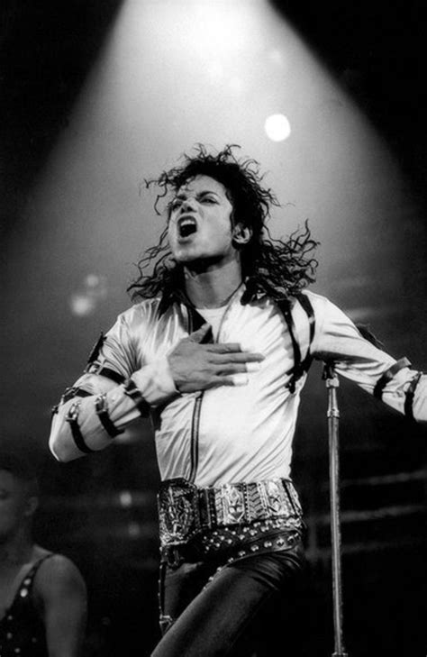 Michael Jackson 50th Birthday: 1988 BAD TOUR | Michael Jackson at 50 ...