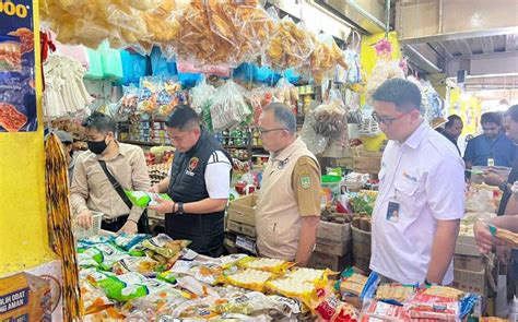 Sidak Pasar Jelang Lebaran Satgas Pangan Polda Kepri Temukan Produk