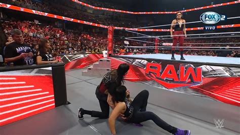 Raquel Rodr Guez Ataca A Rhea Ripley Antes De Payback Wwe Raw