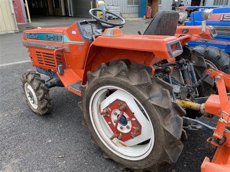 Tractors KUBOTA L1 185D FARM MART